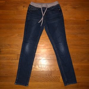 Justice size 14 1/2 Knit Waist Super Skinny Jeans